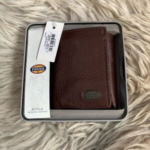 🆕 fossil tri-fold wallet 🆕